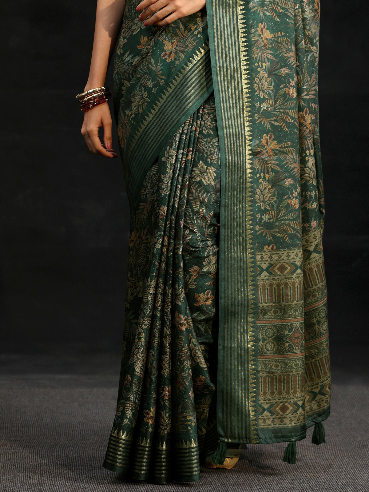 Green Floral Woven Design Silk Blend Saree