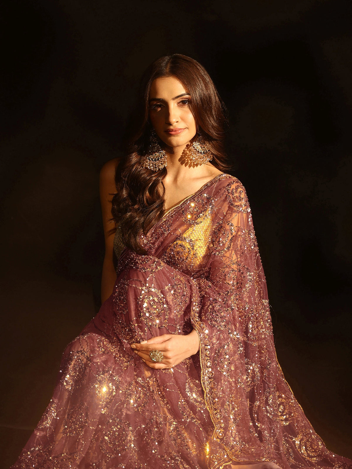 Art Mauve Sequinned Rosette Design Net Saree