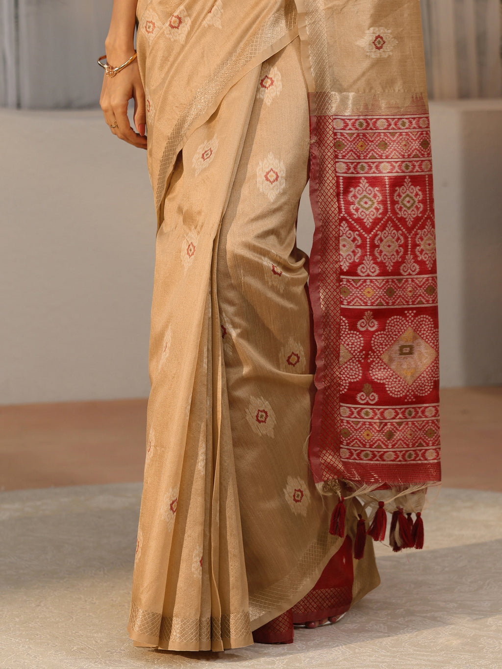 Gold Woven Design Silk Blend Saree
