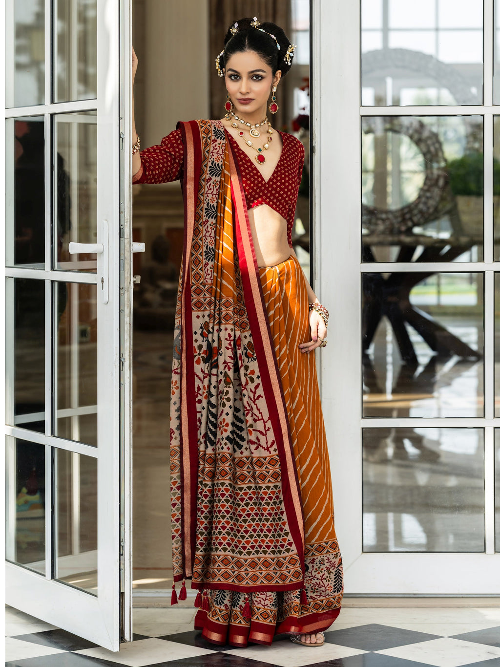 Mustard Leheriya Printed Cotton Blend Saree With Unstitched Blouse Piece