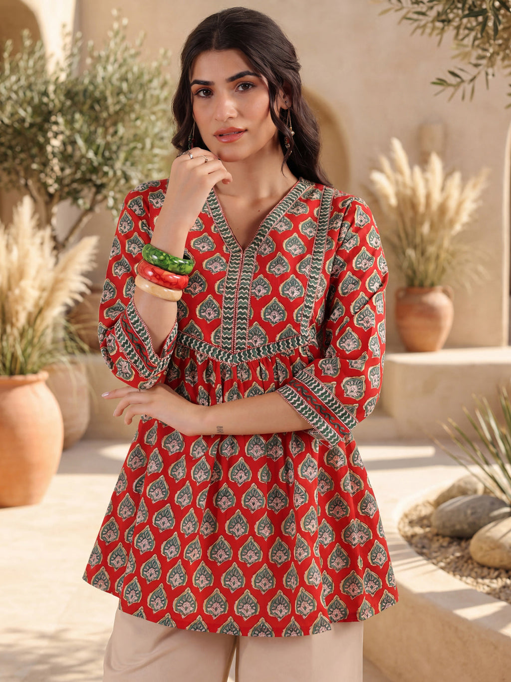 Womens Ethnic Motifs Printed V-Neck Pure Cotton Kurti
