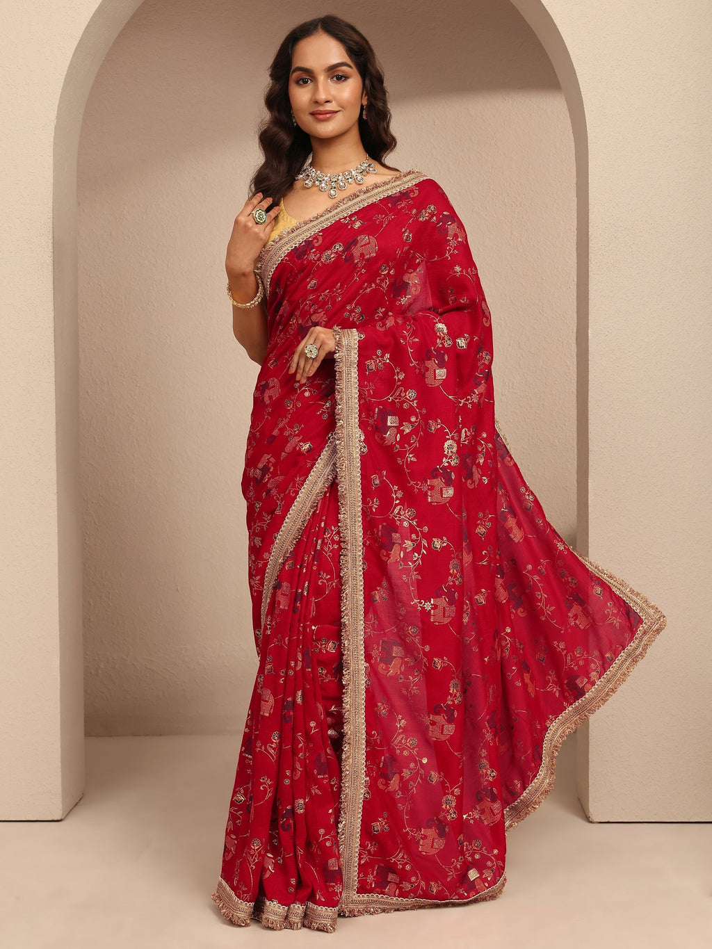 Red Tribal Printed Silk Blend Saree With Unstitched Blouse Piece