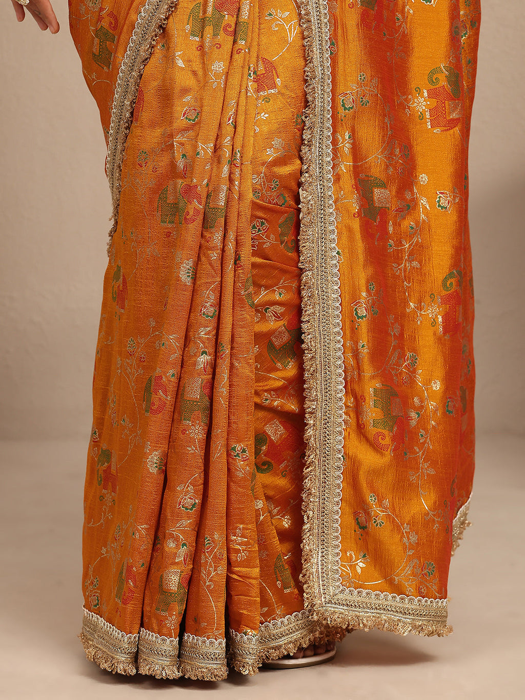 Mustard Tribal Printed Silk Blend Saree With Unstitched Blouse Piece