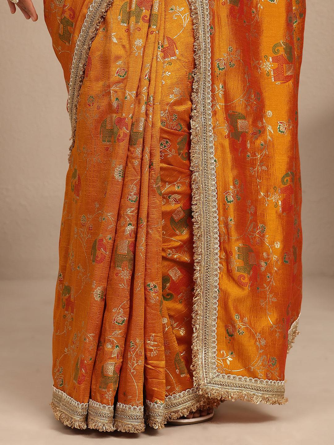 Mustard Tribal Printed Silk Blend Saree With Unstitched Blouse Piece
