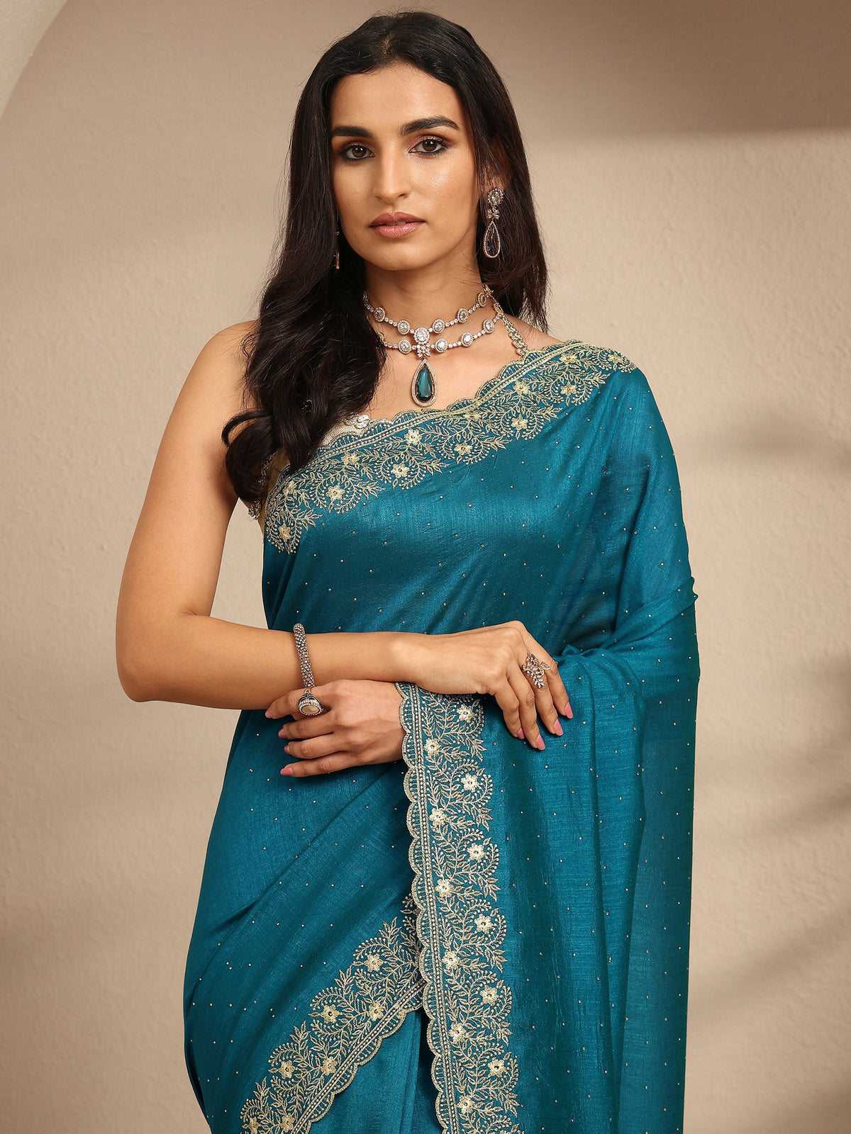 Blue Embellished Silk Blend Saree With Unstitched Blouse Piece