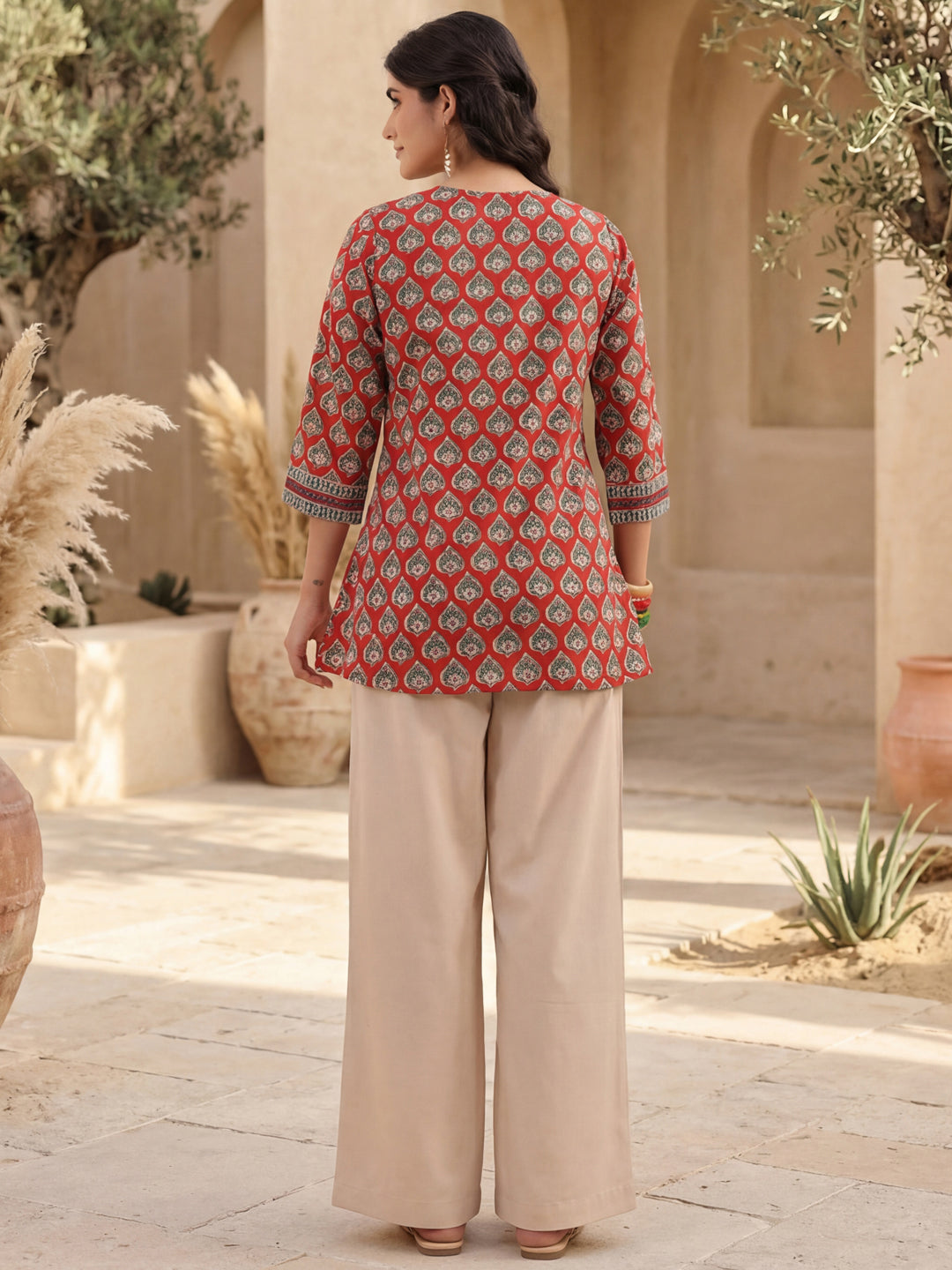 Womens Ethnic Motifs Printed V-Neck Pure Cotton Kurti