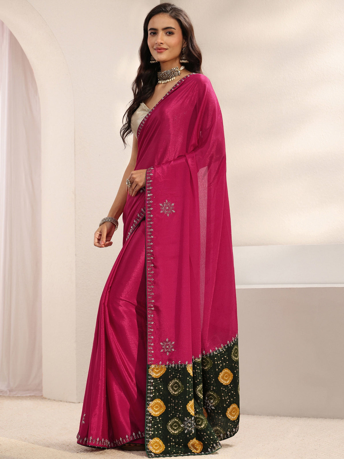 Pink Embellished Border Chinon Saree With Unstitched Blouse Piece