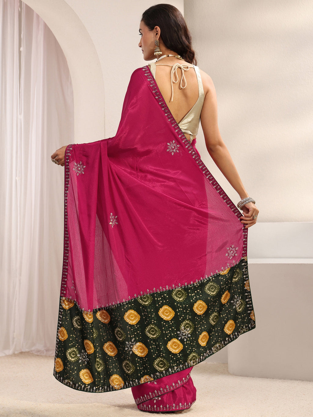 Pink Embellished Border Chinon Saree With Unstitched Blouse Piece