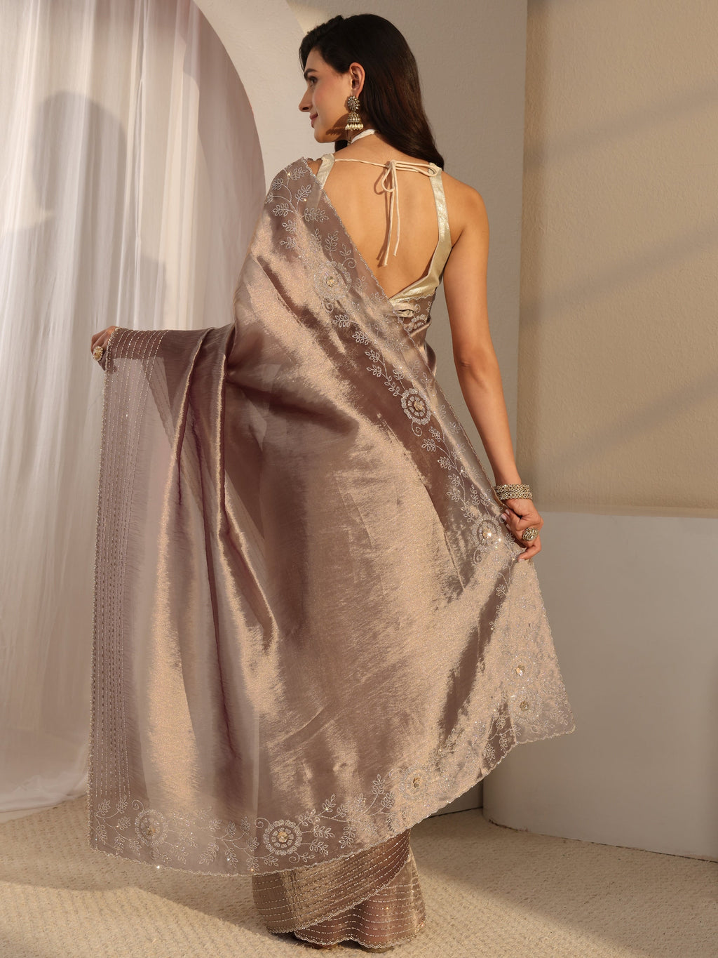 Mauve Embellished Chiffon Saree With Unstitched Blouse Piece