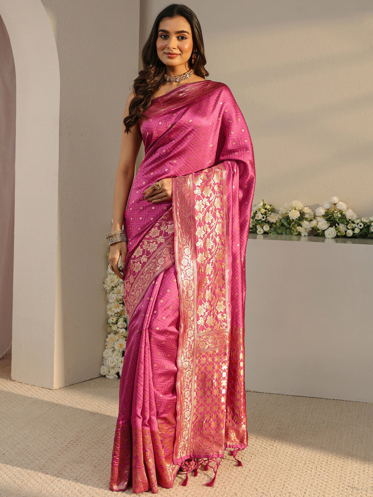 Pink Ethnic Woven Design Silk Blend Saree With Unstitched Blouse Piece