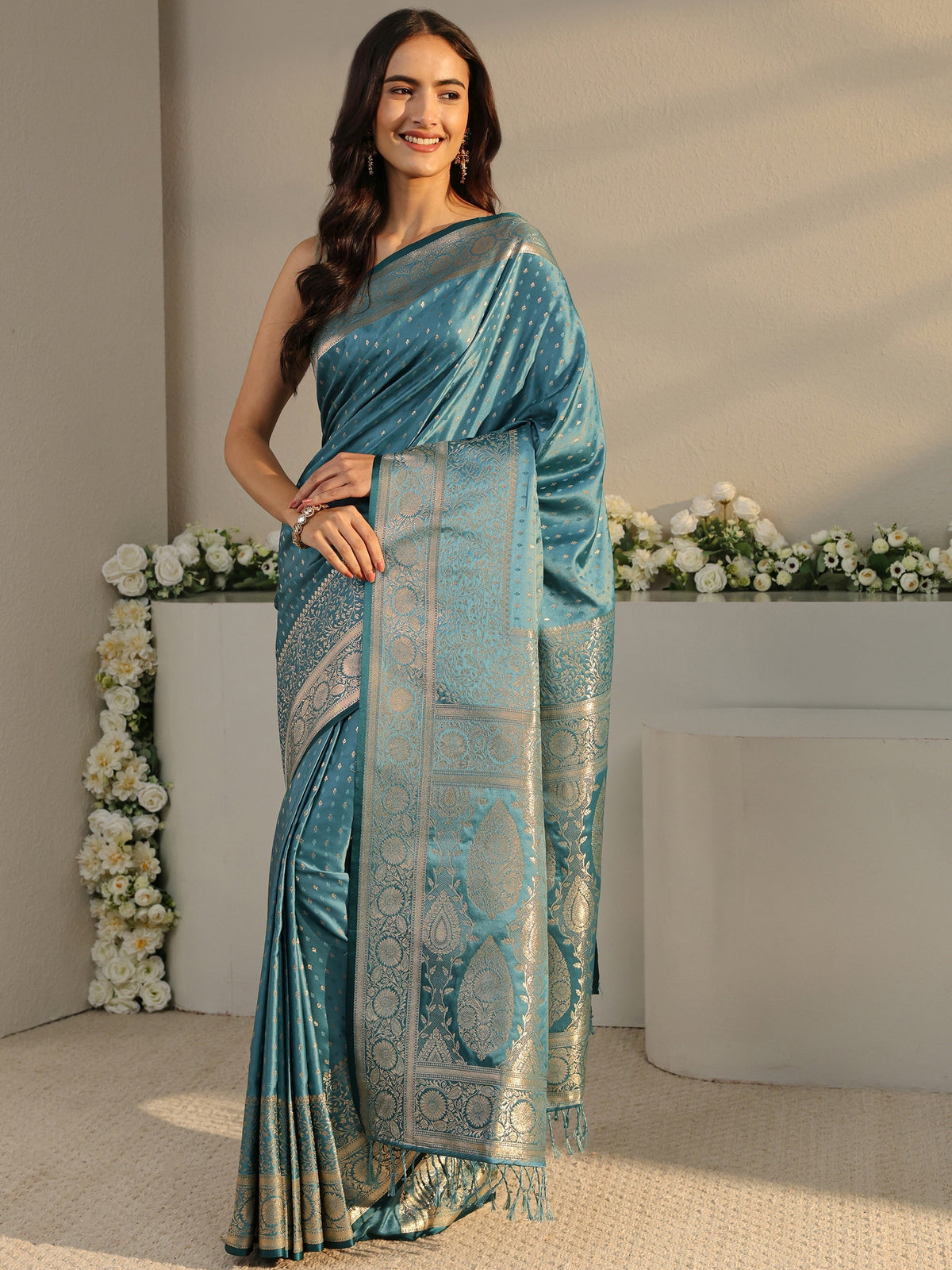 Teal Ethnic Woven Design Silk Blend Saree With Unstitched Blouse Piece