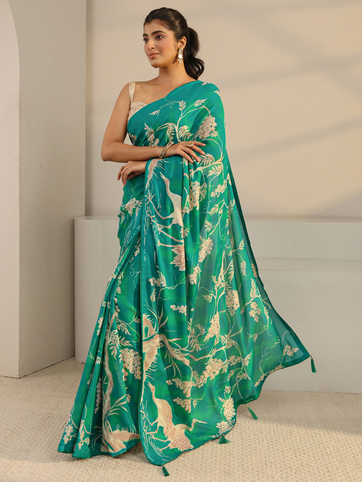 Green Floral Printed Georgette Tassel Saree With Unstitched Blouse Piece