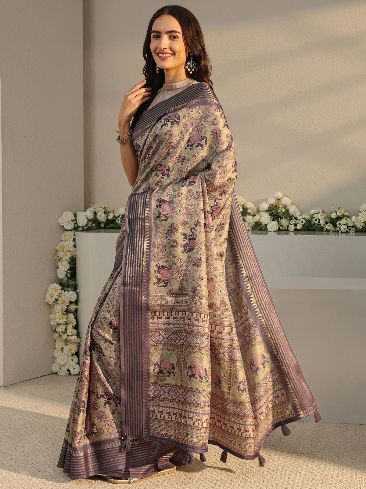 Green Ethnic Printed Silk Blend Saree With Unstitched Blouse Piece