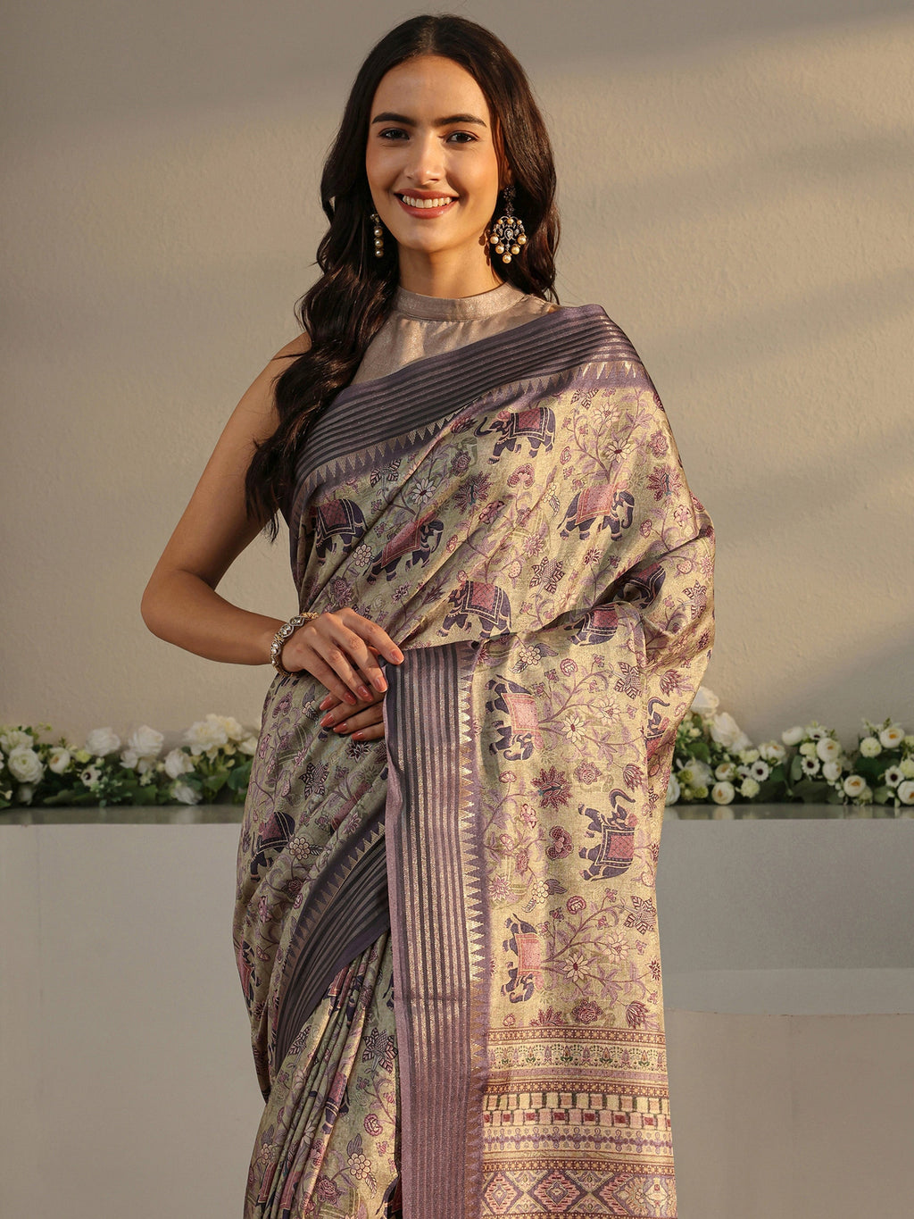 Green Ethnic Printed Silk Blend Saree With Unstitched Blouse Piece