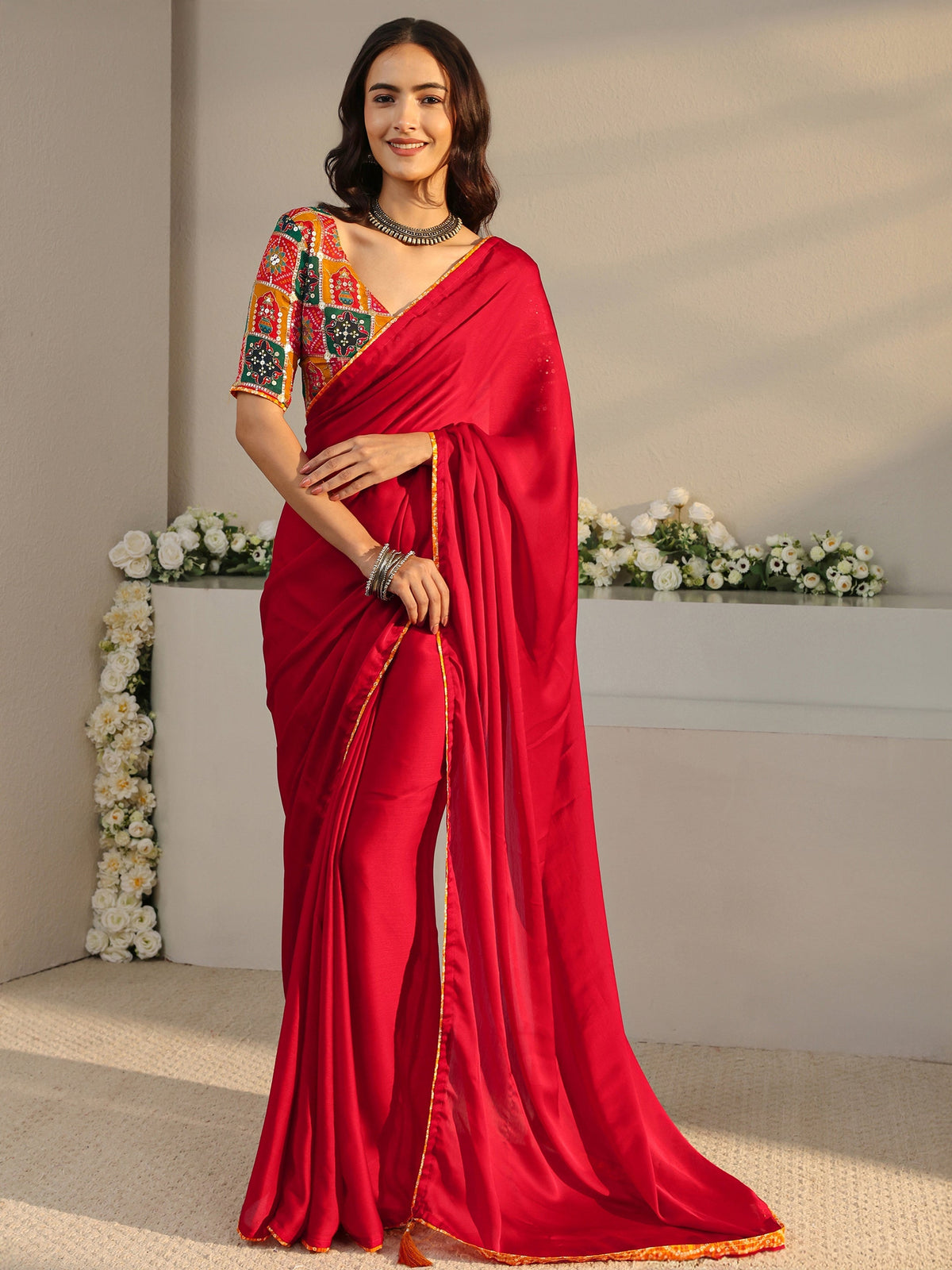 Red Solid Chiffon Saree With Unstitched Blouse Piece