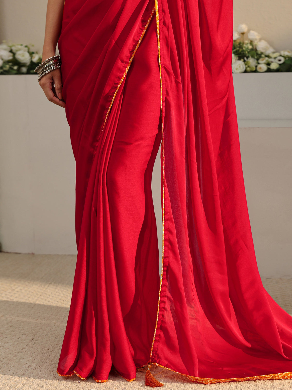 Red Solid Chiffon Saree With Unstitched Blouse Piece