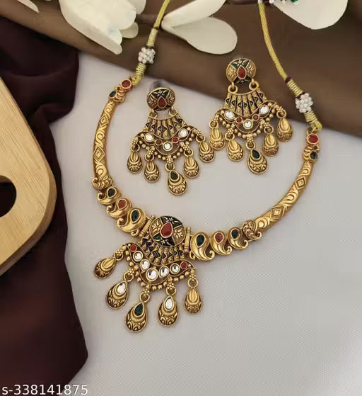 necklace and earrings set
