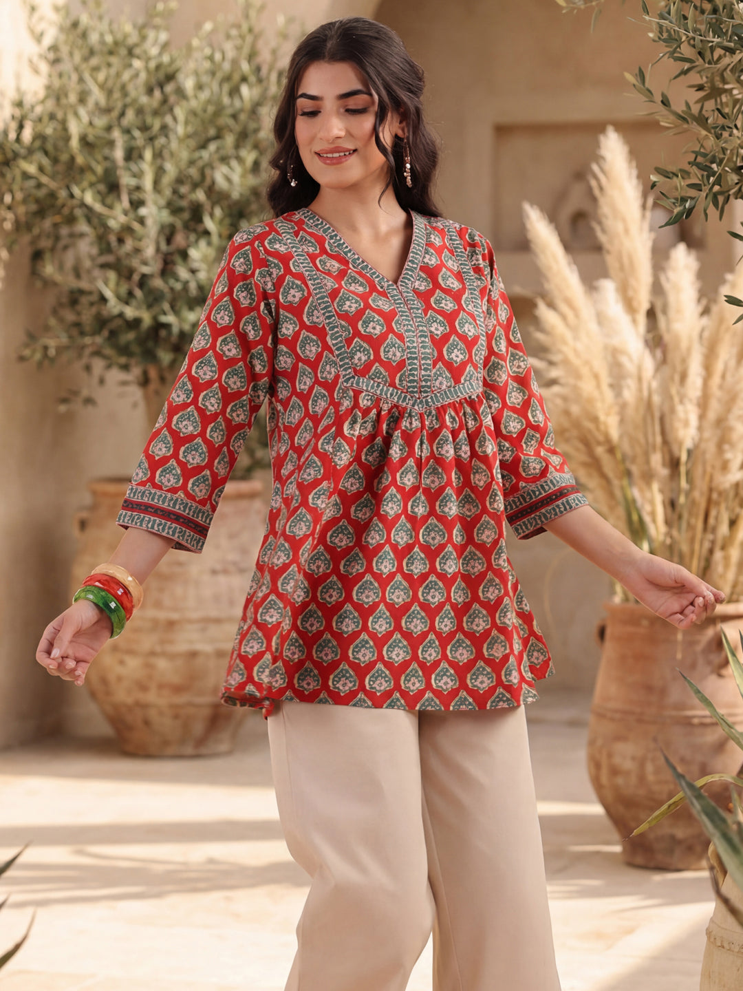 Womens Ethnic Motifs Printed V-Neck Pure Cotton Kurti