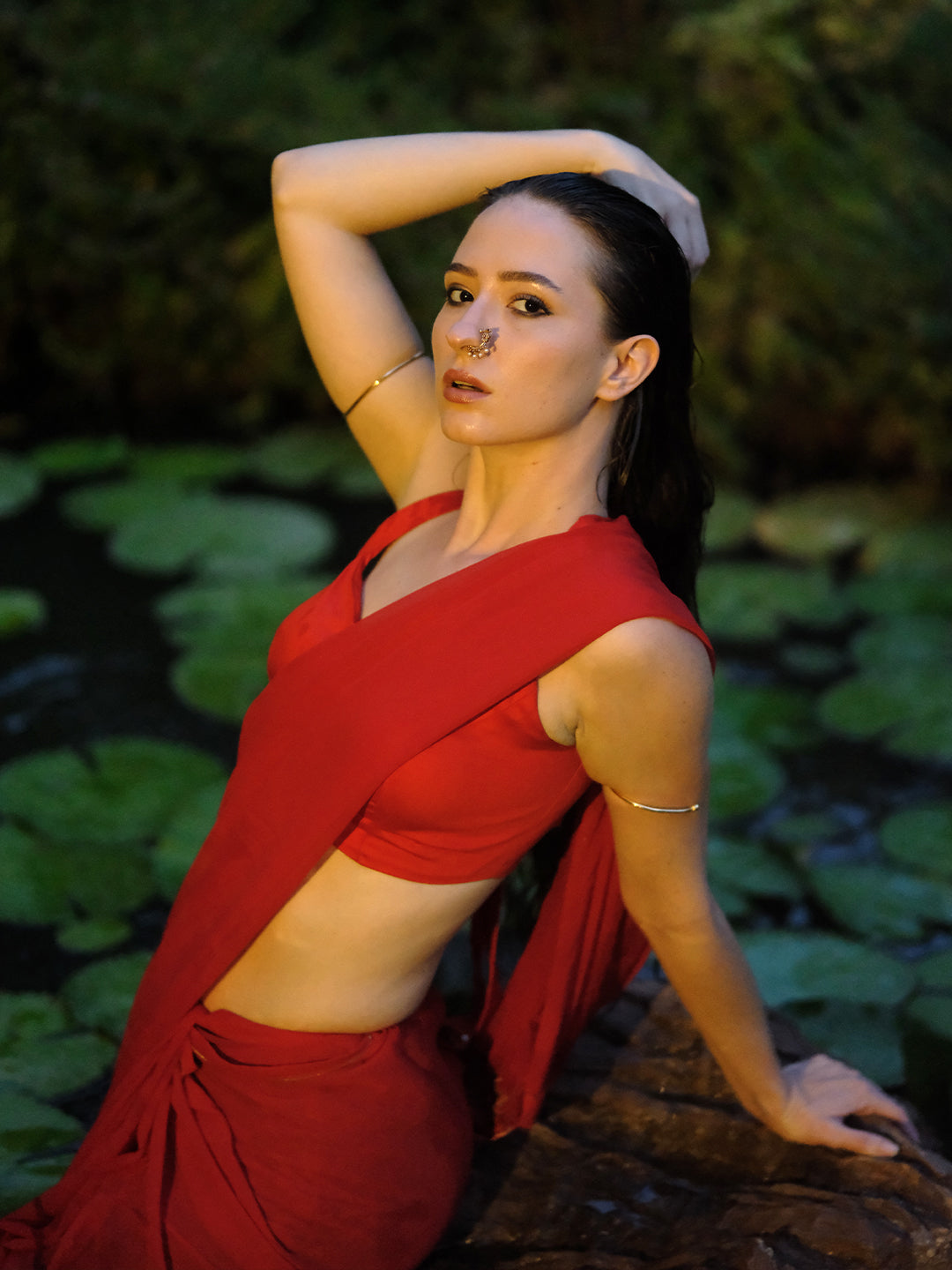 Red Solid Georgette Saree With Unstitched Blouse Piece