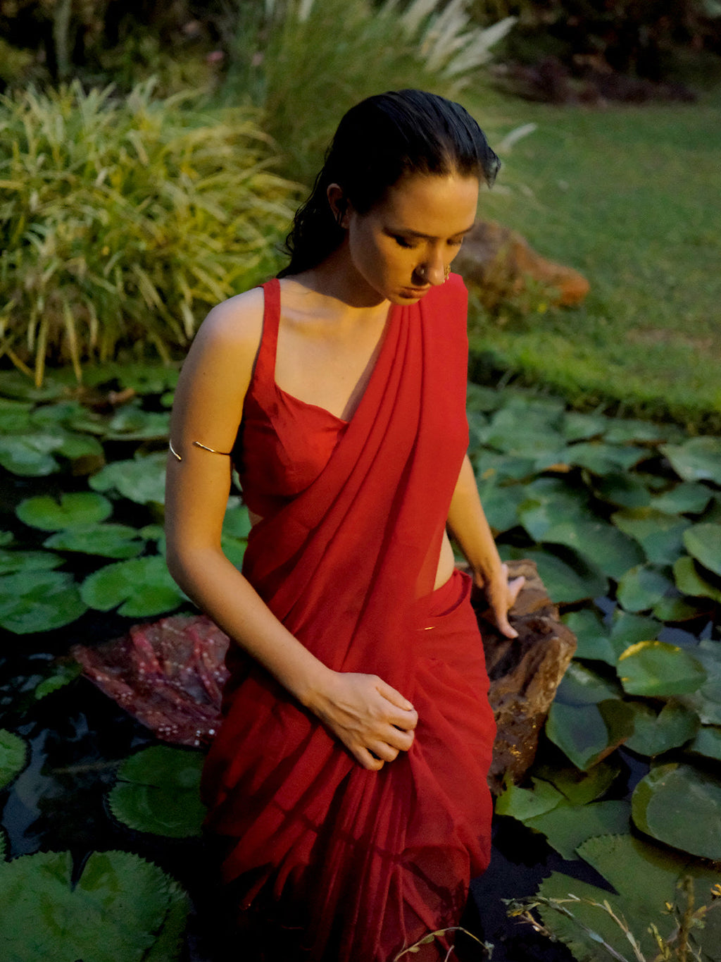 Red Solid Georgette Saree With Unstitched Blouse Piece