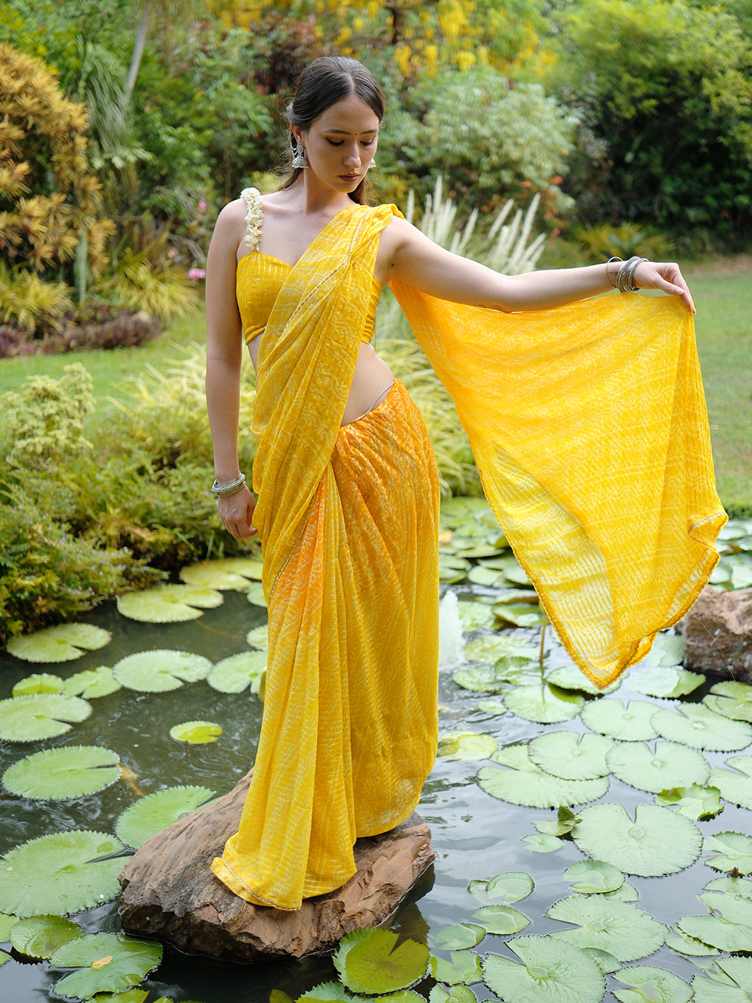 Mustard Bandhani Printed Chiffon Saree With Unstitched Blouse Piece