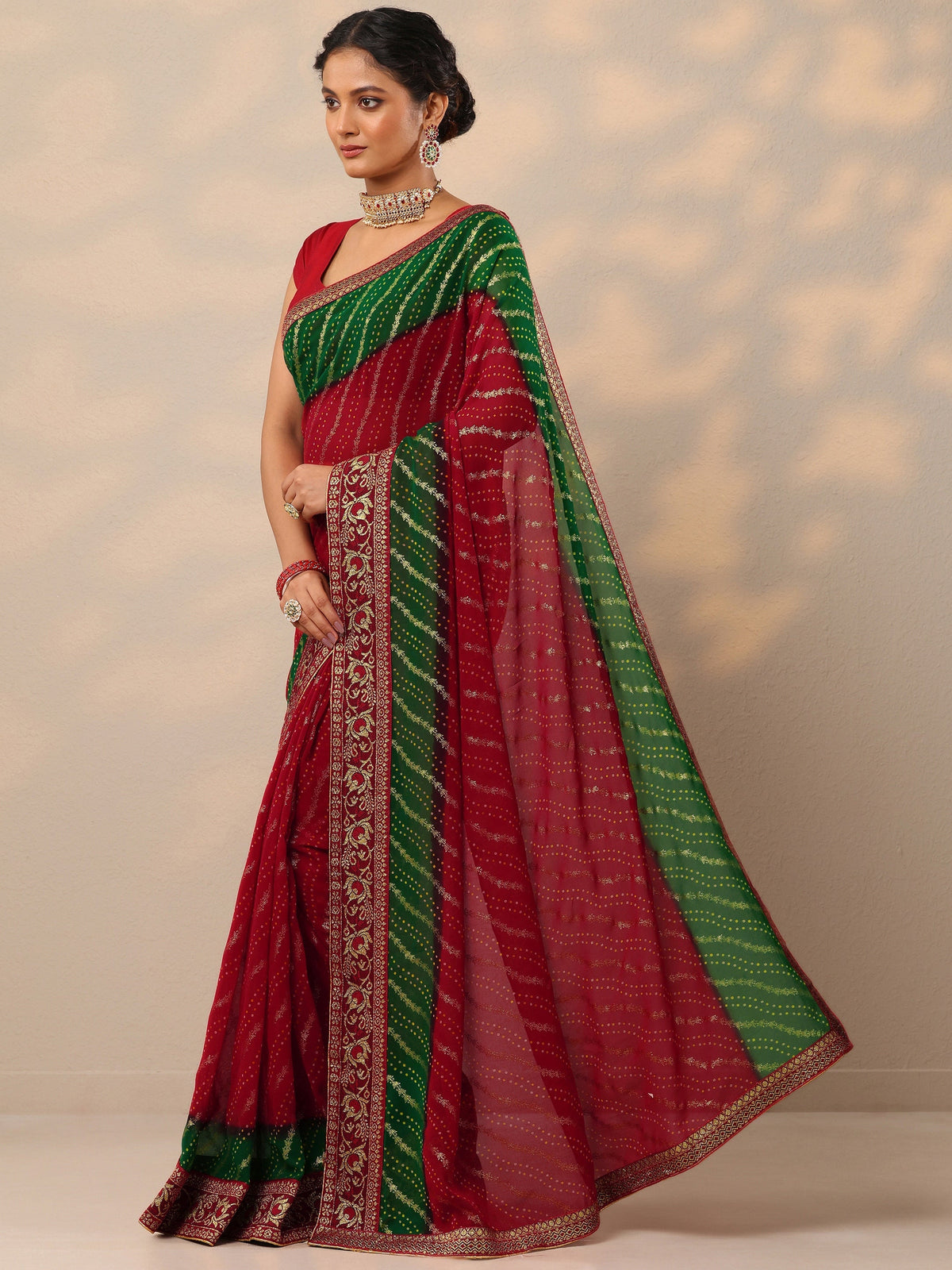 Red Bandhani Printed Georgette Saree With Unstitched Blouse Piece