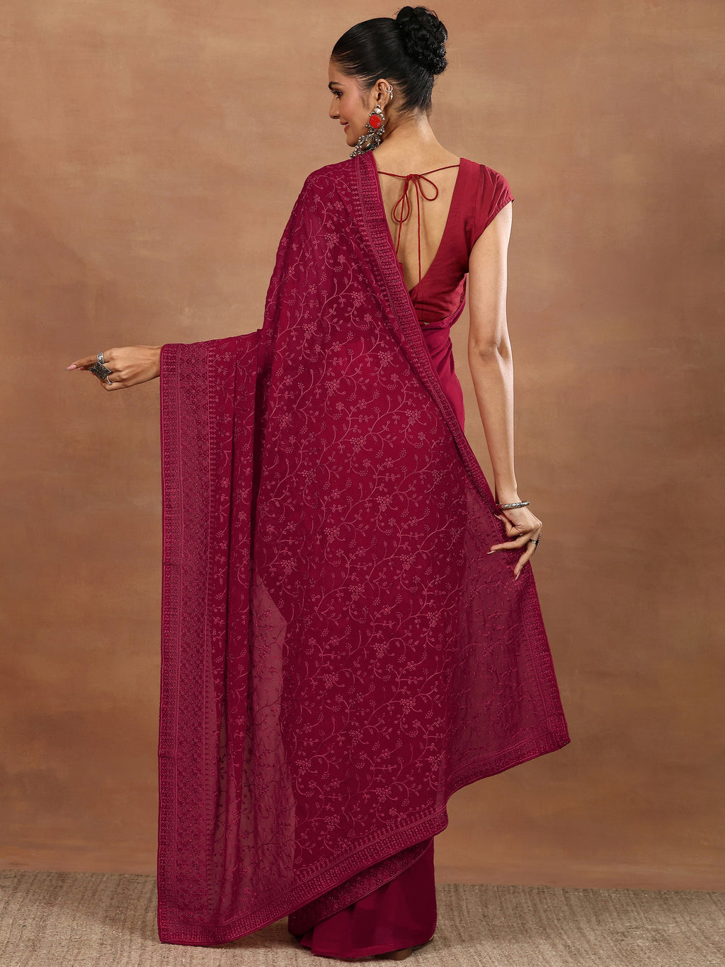 Red Embroidered Georgette Sarees With Unstitched Blouse Piece