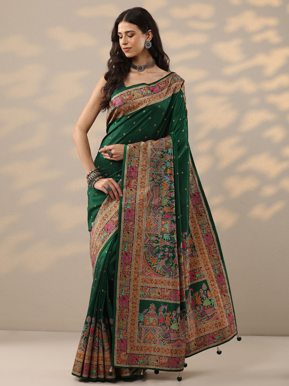 Vanya Green Printed Silk Blend Saree With Unstitched Blouse Piece