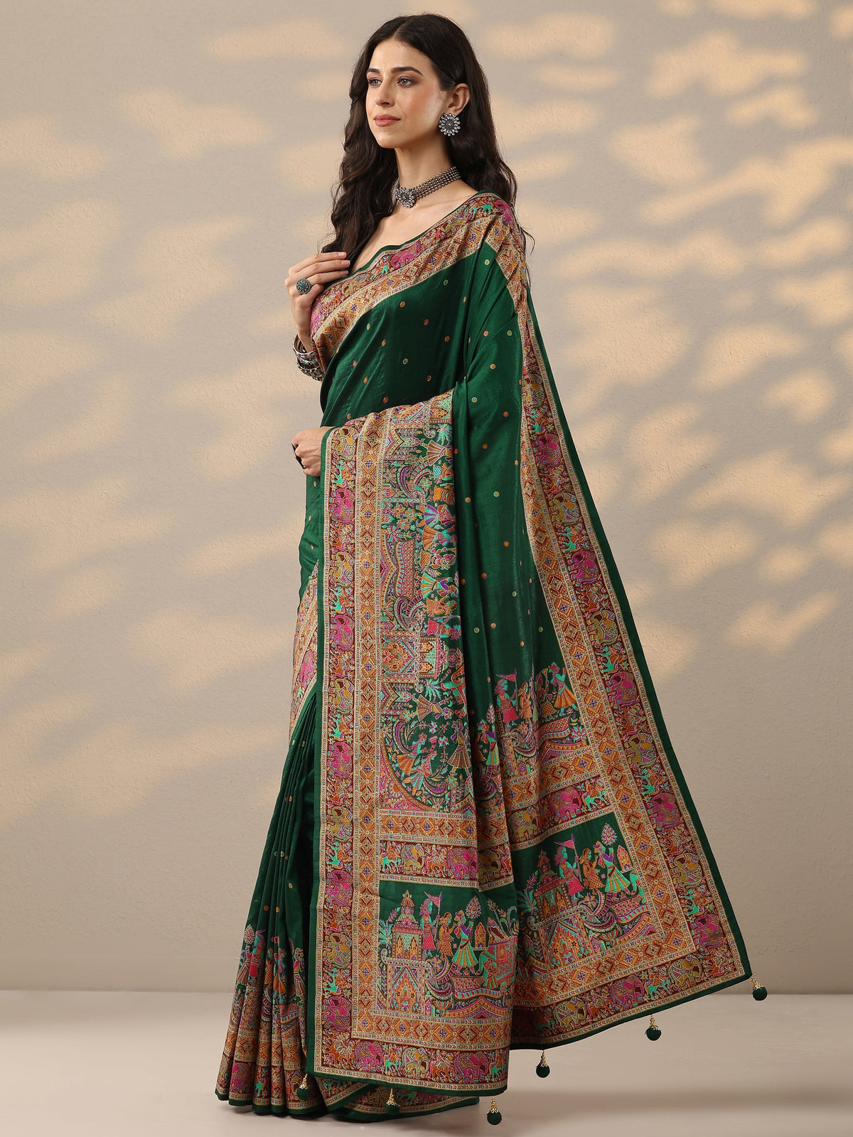 Vanya Green Printed Silk Blend Saree With Unstitched Blouse Piece