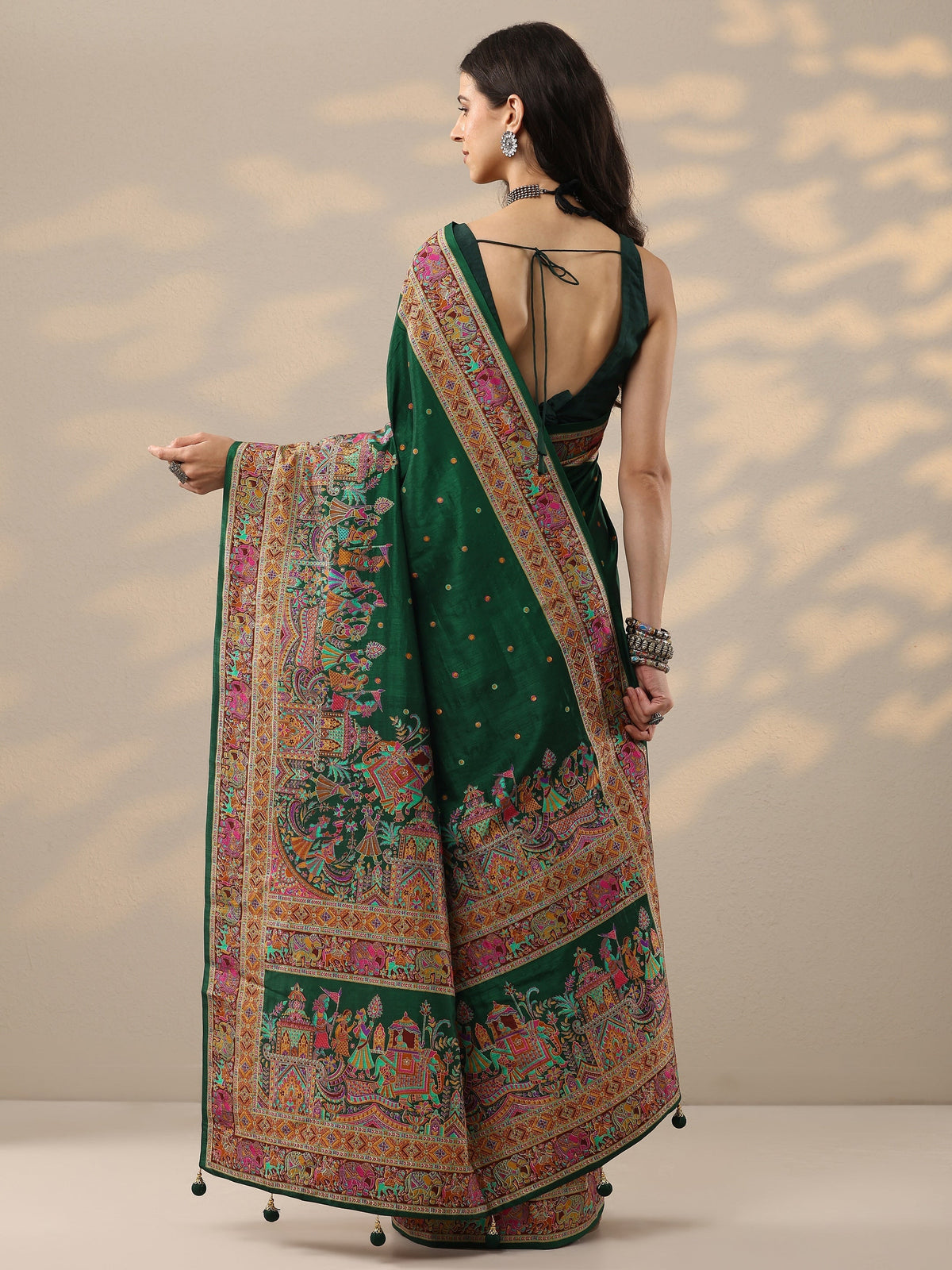 Vanya Green Printed Silk Blend Saree With Unstitched Blouse Piece