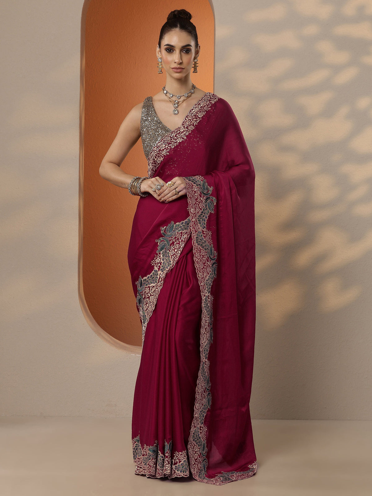 Red Solid Chiffon Saree With Unstitched Blouse Piece