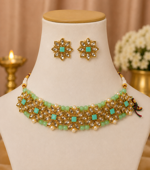 Golden woman set