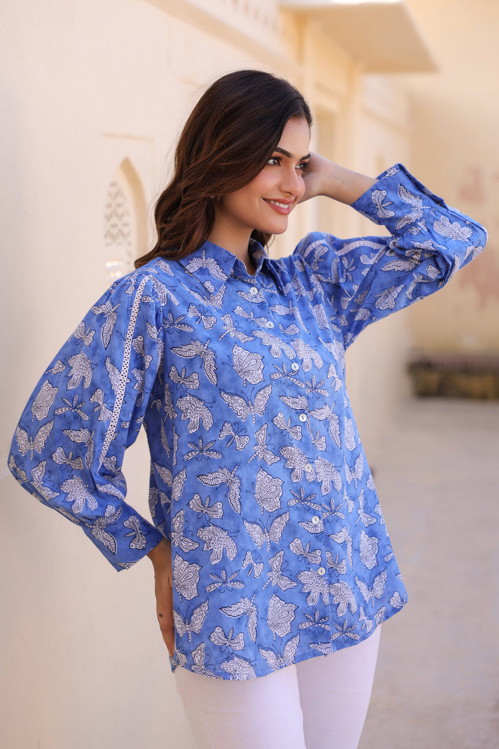 Women Relaxed Floral Printed Casual Shirt