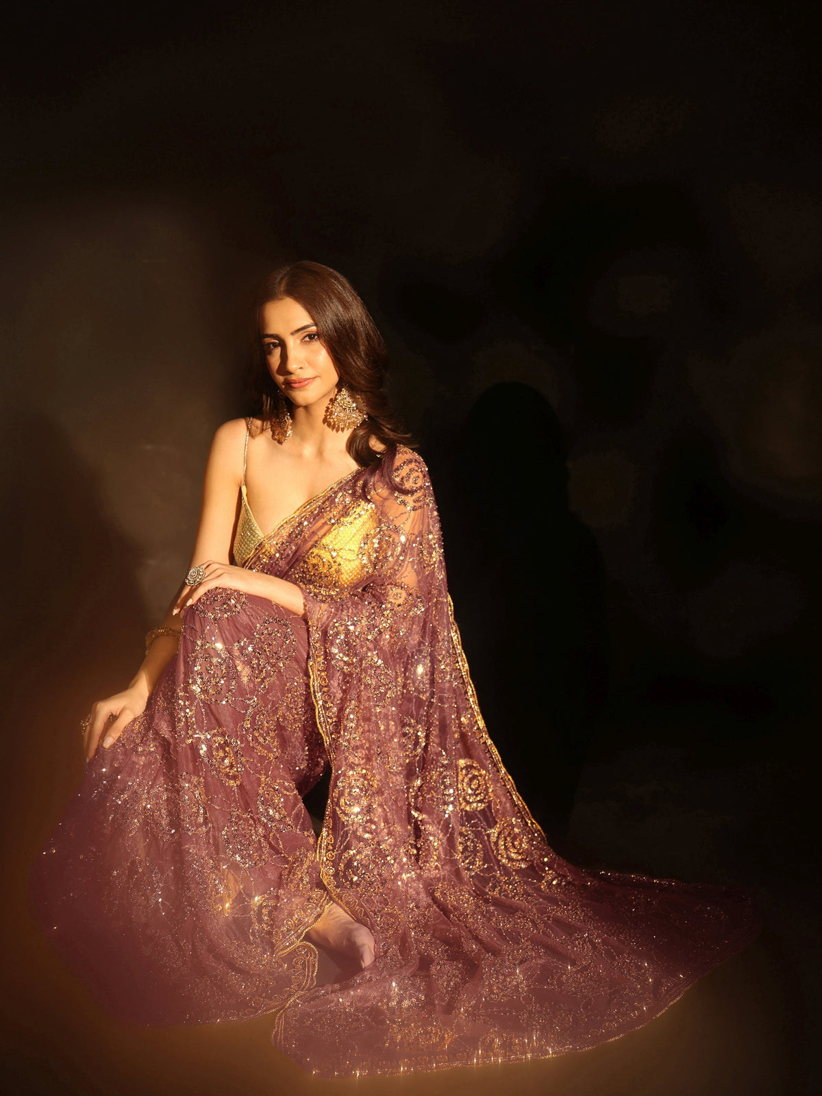Art Mauve Sequinned Rosette Design Net Saree