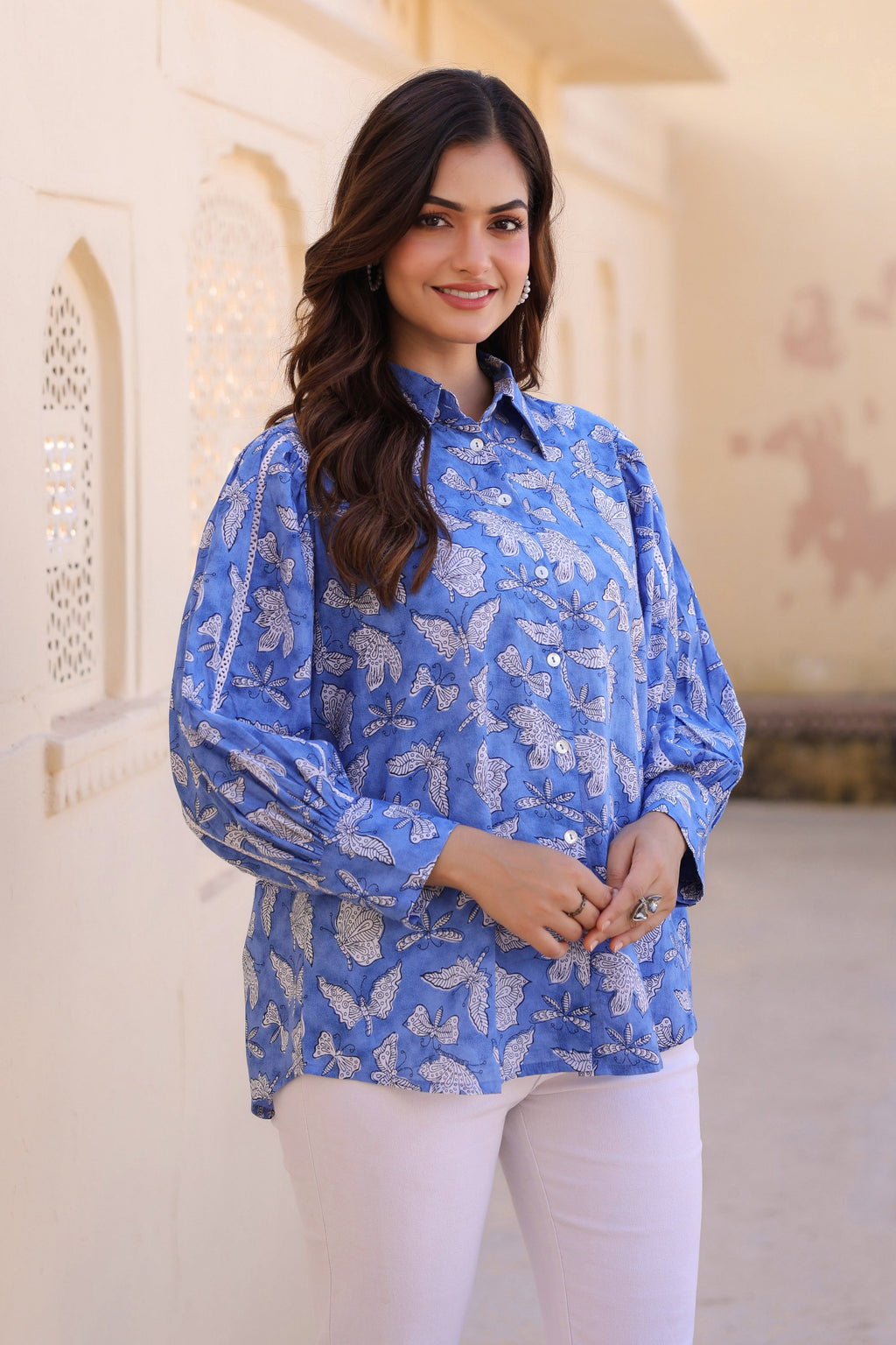 Women Relaxed Floral Printed Casual Shirt