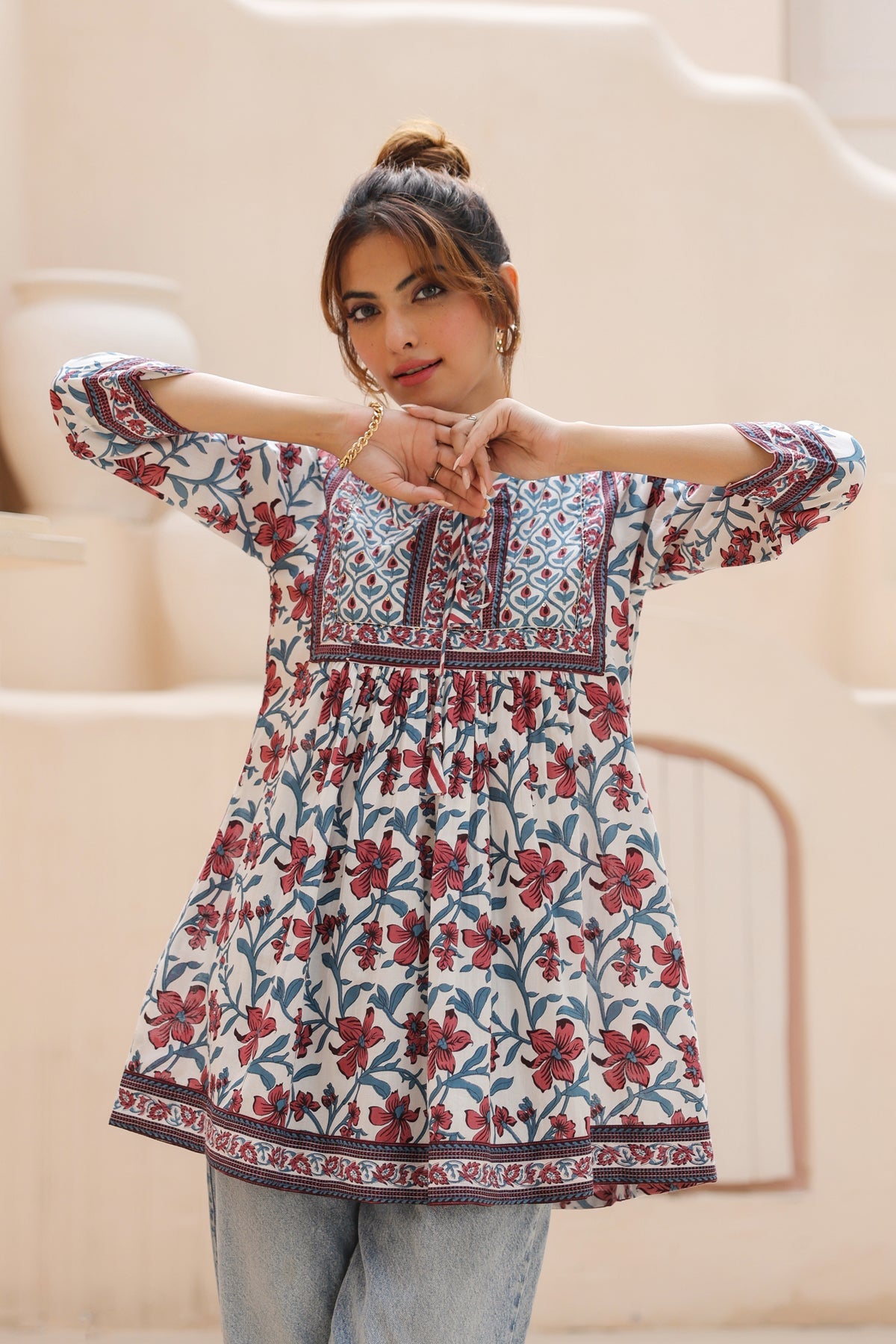 Women Pure Cotton Floral Printed Tie-Up Neck Cotton Empire Top