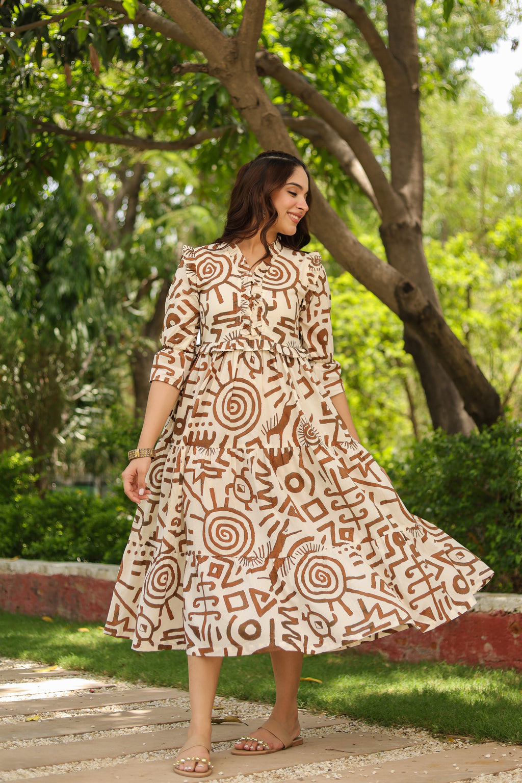 Women Abstract Printed Pure Cotton Tiered Fit & Flare Midi Dress