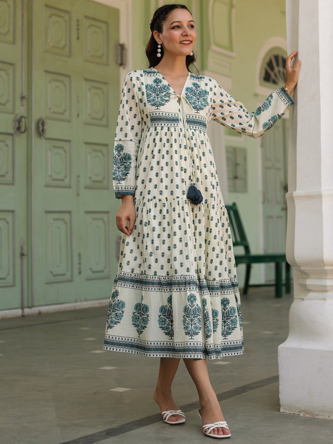 Women Ethnic Printed Pure Cotton V-Neck Fit & Flared Midi Ethnic Dresses