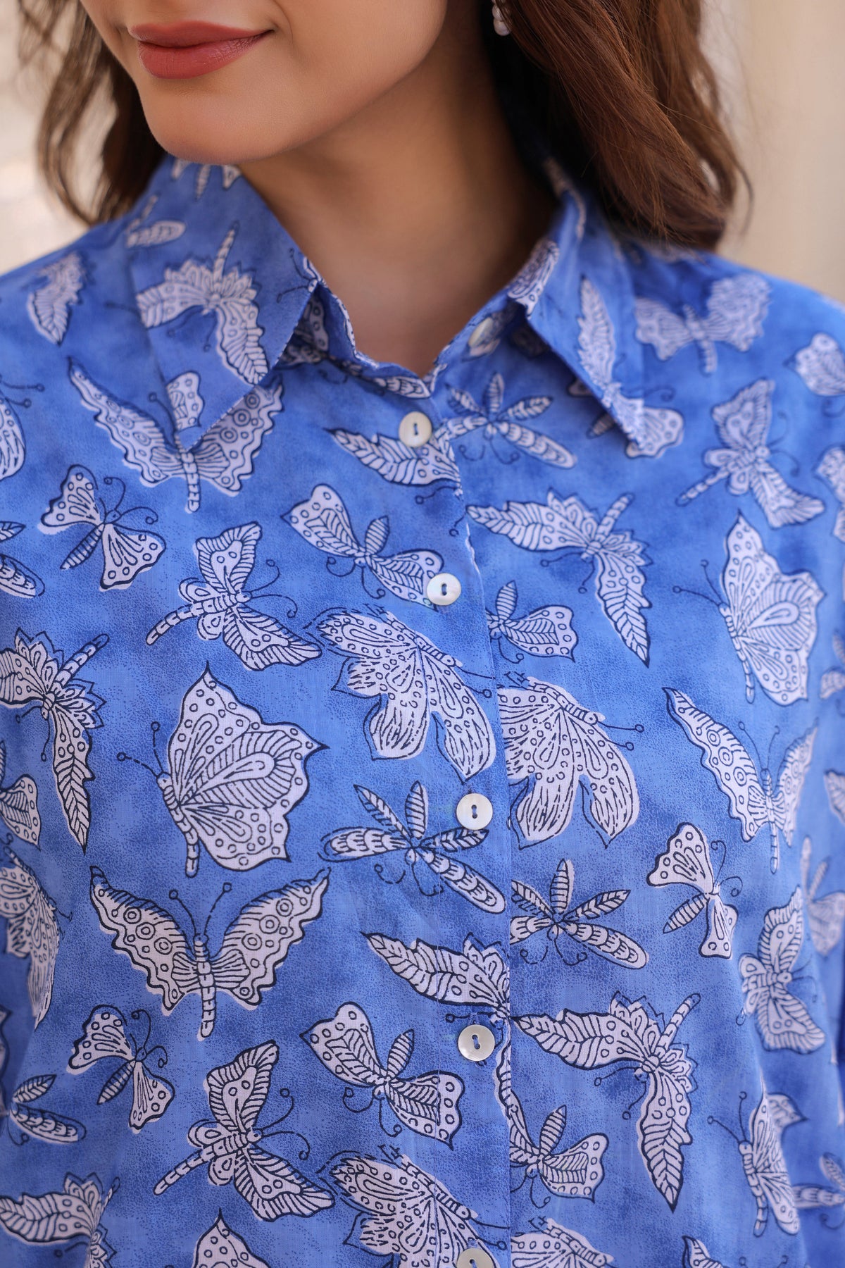 Women Relaxed Floral Printed Casual Shirt