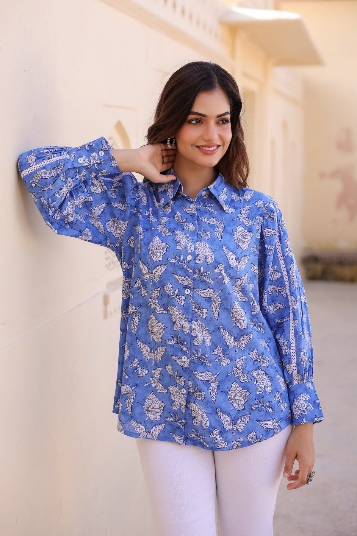 Women Relaxed Floral Printed Casual Shirt