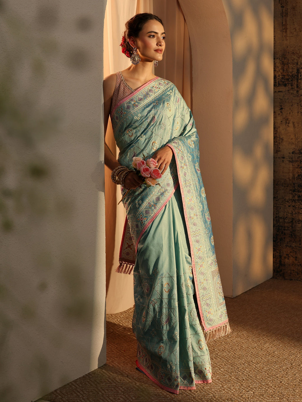 Blue Ethnic Motifs Embroidered Silk Blend Saree With Unstitched Blouse Piece