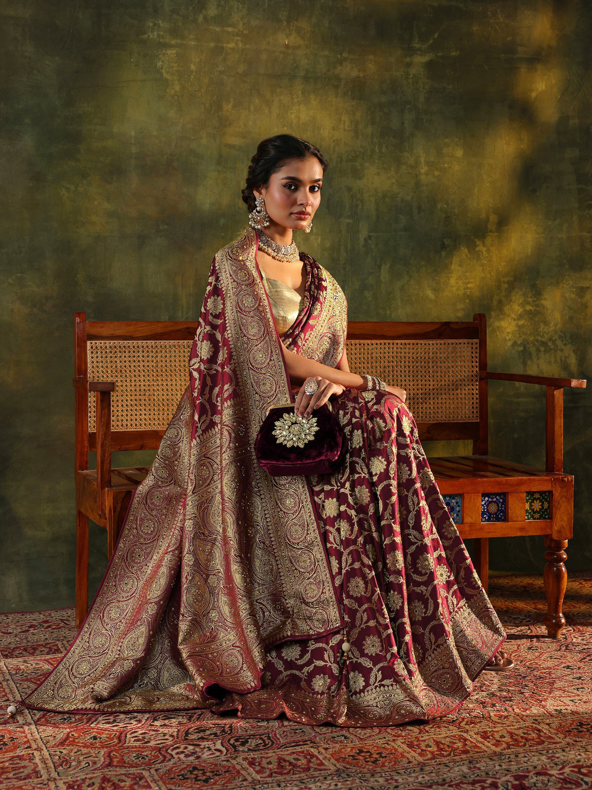 Art Maroon Banarasi Silk Blend Saree With Unstitched Blouse Piece